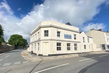 1 bed flat, North Road West, Stonehouse, Plymouth, PL15DJ - Image 3